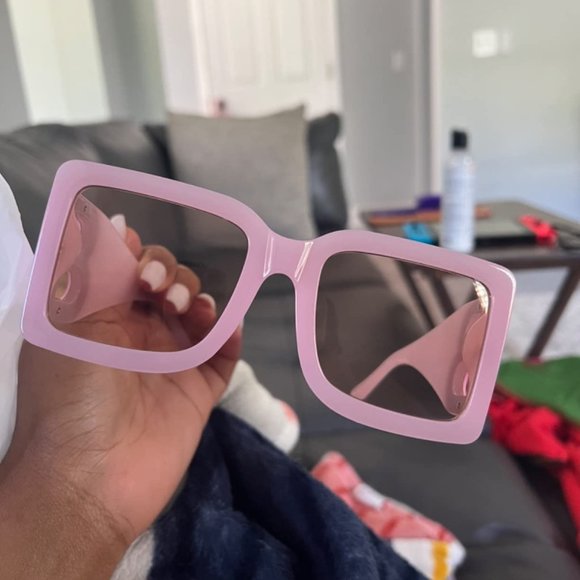 Barbie\'s sunglasses pink fashion